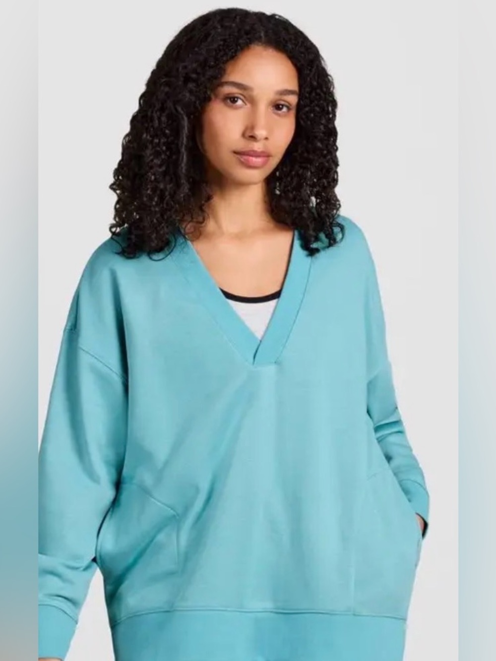 🌸NWT CHAMPION OVERSIZED V-NECK TEAL SWEATSHIRT SIZE LARGE🌸